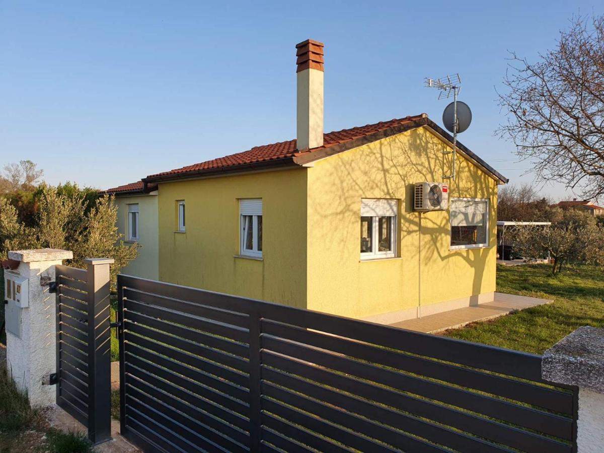 Holiday House Romi Пула Экстерьер фото